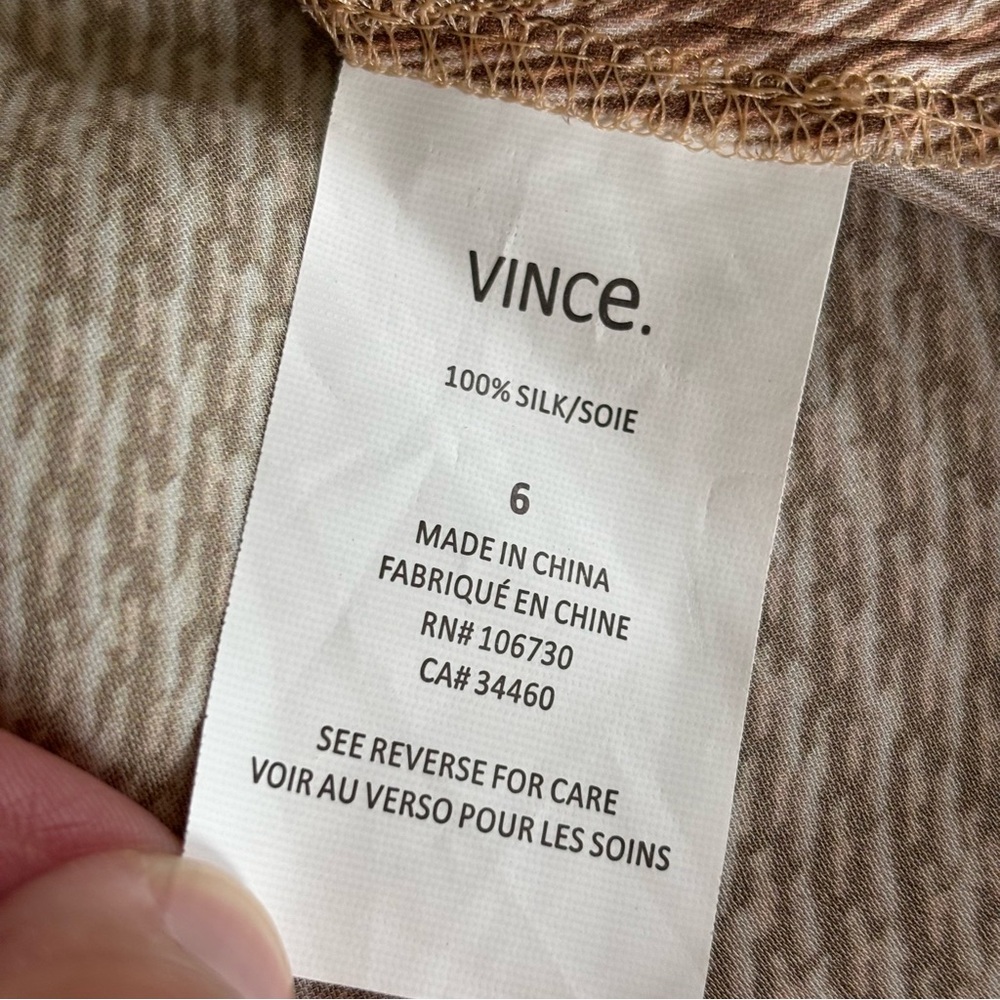 Vince Long Sleeve Silk Blouse Women's Size 6 - Picture 8 of 16